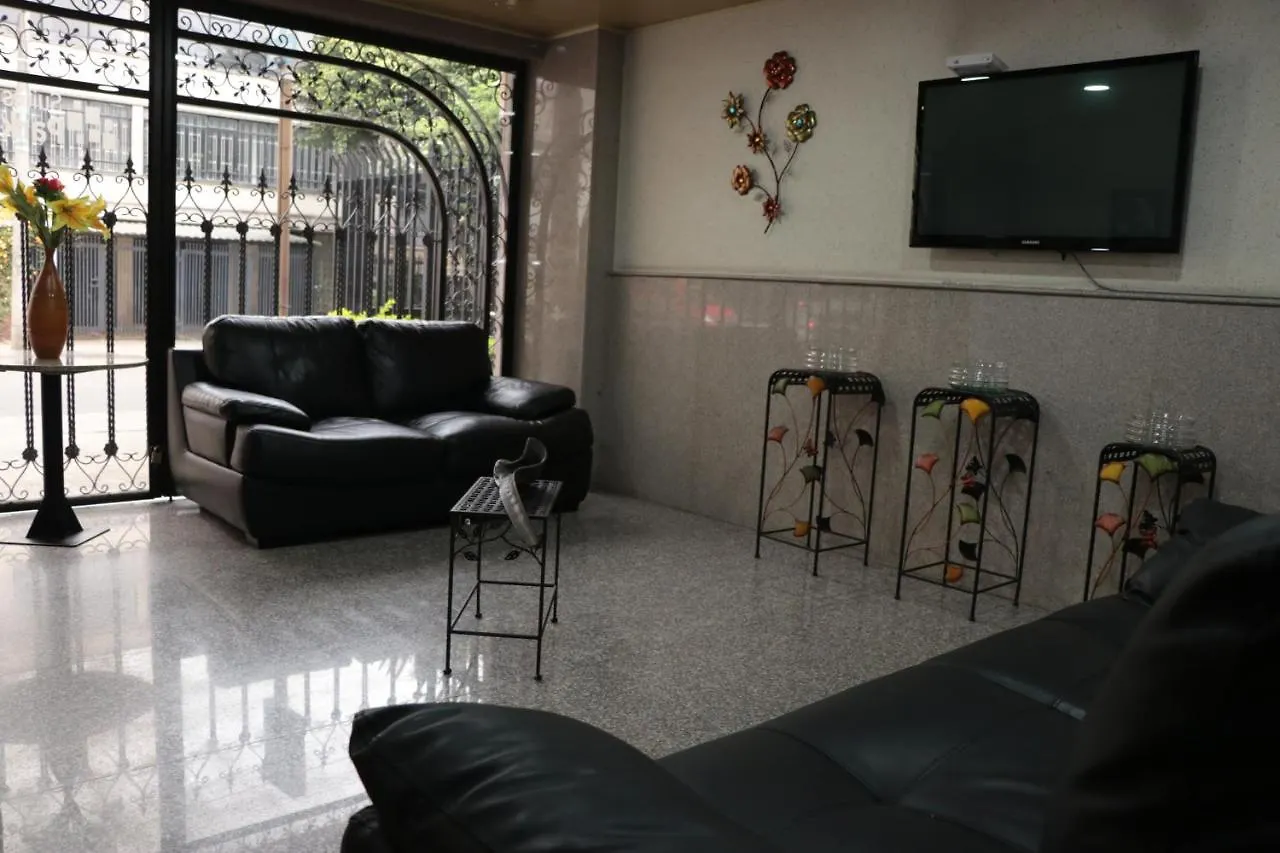 Hoteles Bogotá Inn Park Way Szálloda